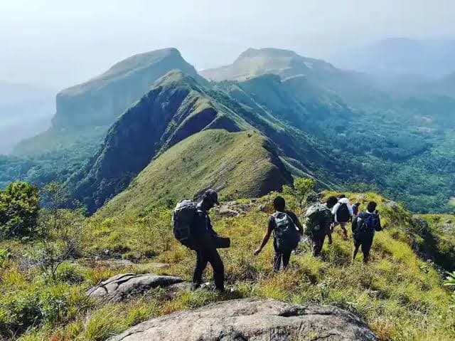Knuckles Mountain Range Photo 3